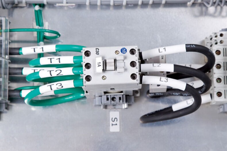 Портативный ленточный принтер Brady BMP21-Plus